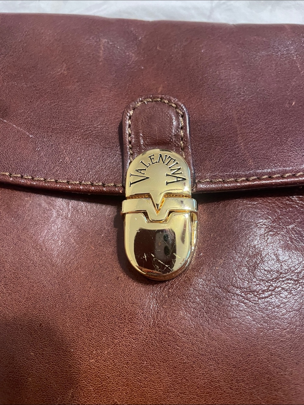 Valentina Brown 100% Genuine Leather Shoulder Bag with Gold Hardware Italy - Picture 3 of 9